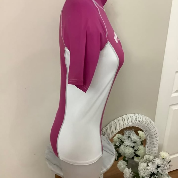 Deep blue gear water sports top fits s/m - Picture 2 of 4